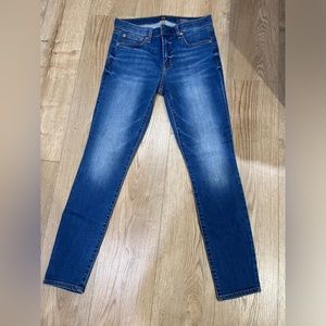NWTO GAP SKINNY JEANS